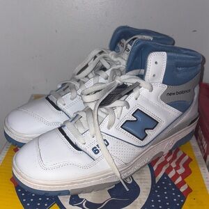 New Balance Kids White and Light Blue High-Top Sneakers size 9.5